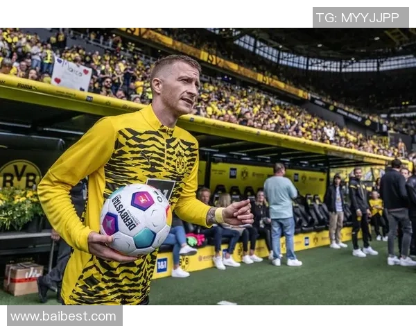 西甲激战：多特蒙德凭神扑力克皇马全场沸腾的精彩瞬间分析