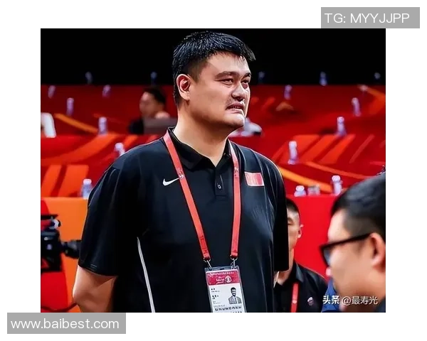 姚明与大象的奇妙邂逅：一段跨越身高与体重的友谊故事