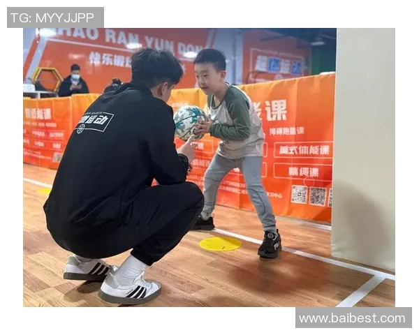 姚明回到福州分享篮球梦想与人生经历引发热烈反响